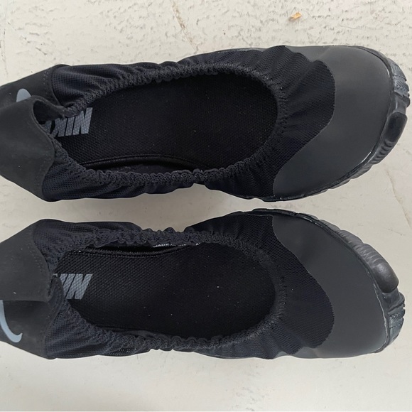 Pink/Black Nike Studio Wraps - Picture 2 of 6